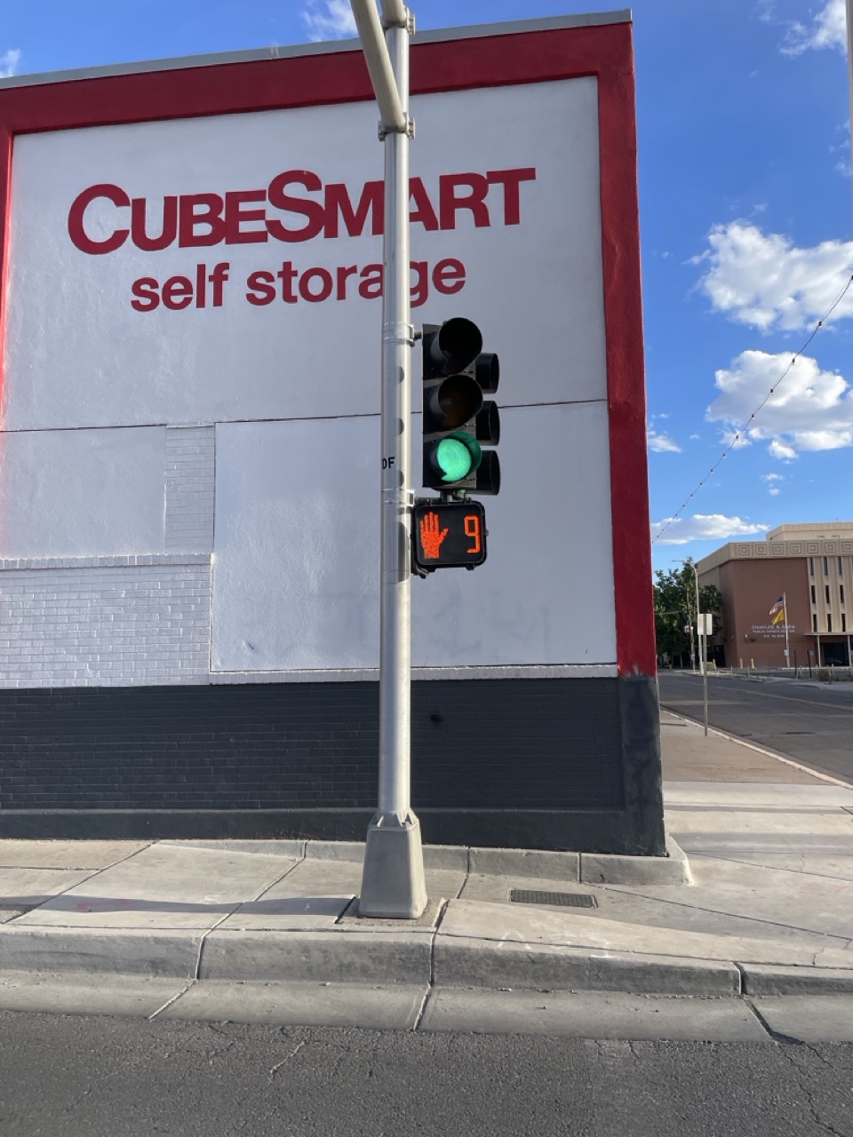 赤信号まであと五秒